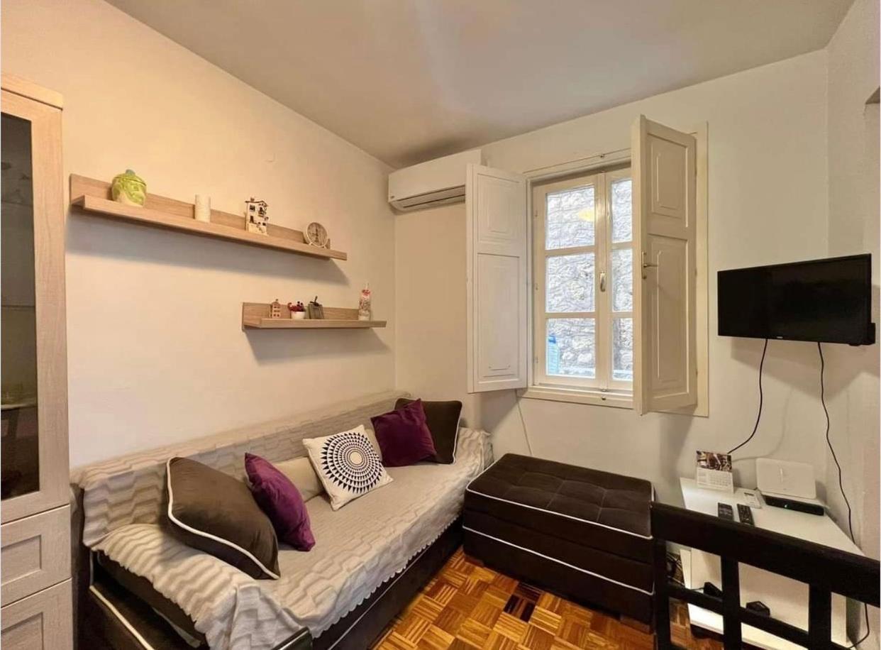 Apartment Old Town Milica ヘルツェグ・ノヴィ エクステリア 写真