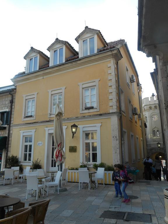 Apartment Old Town Milica ヘルツェグ・ノヴィ エクステリア 写真